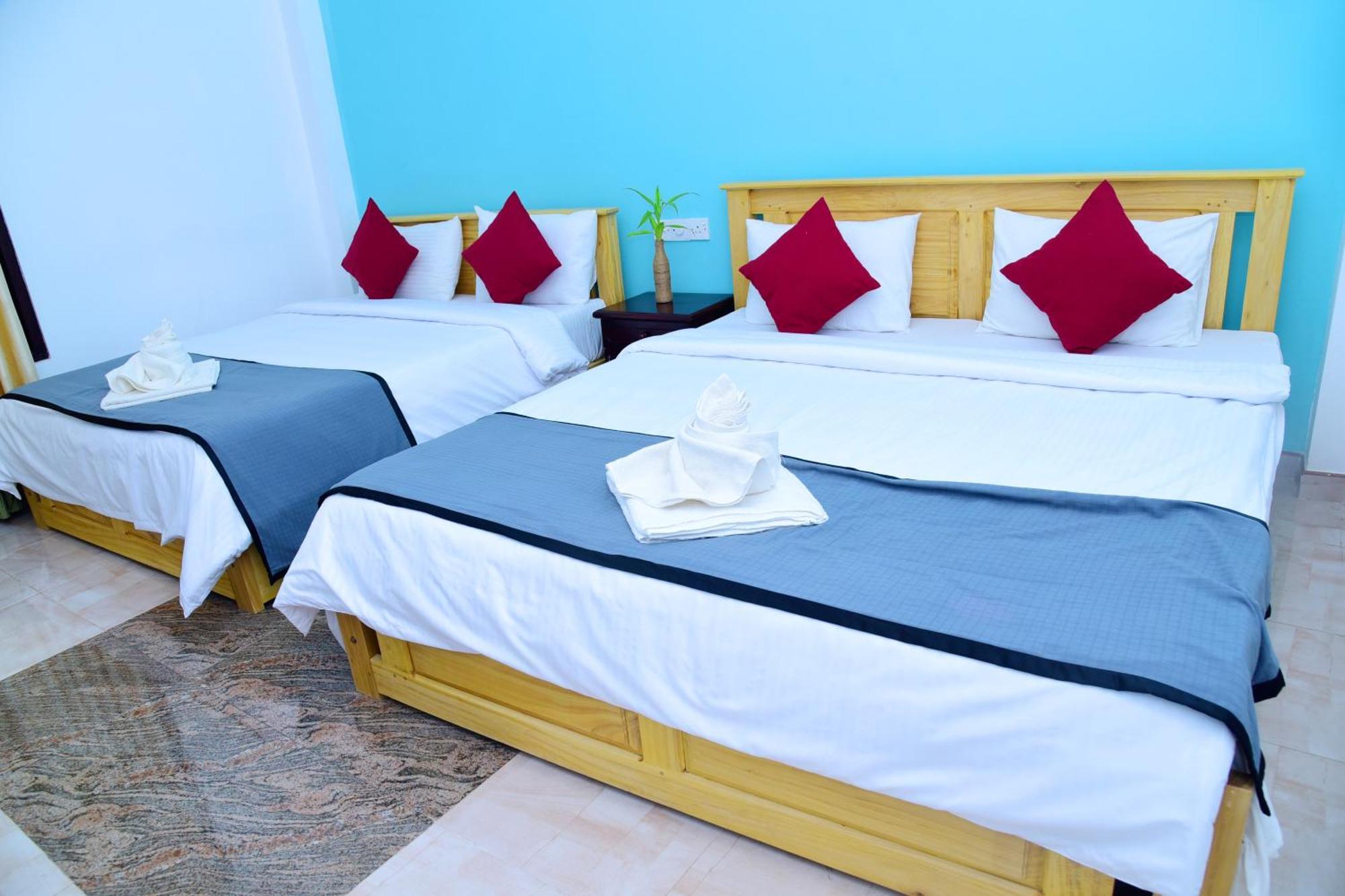 Heavens Gate Ella Hotel Phòng bức ảnh